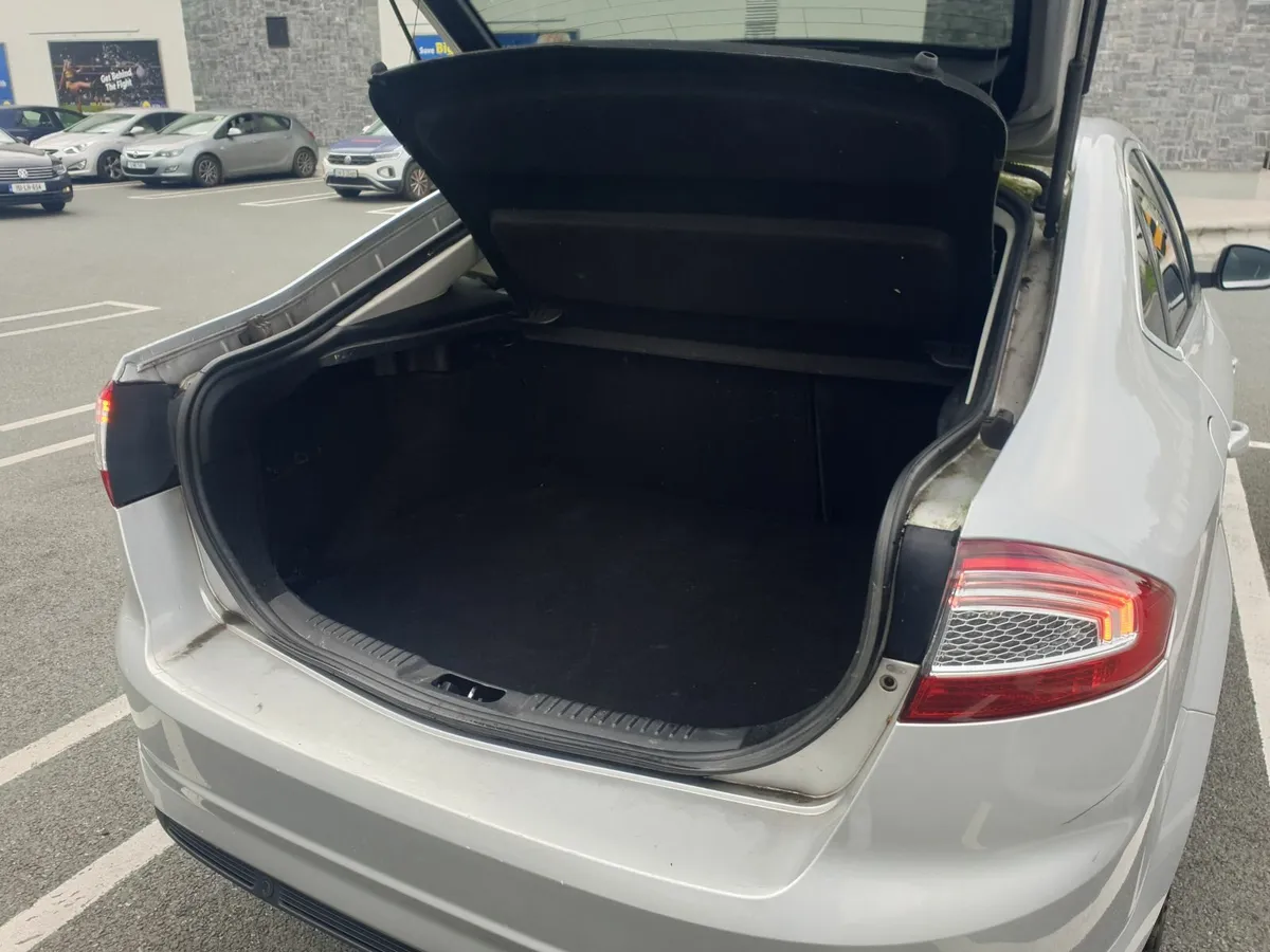 Ford Mondeo 2012 - Image 2