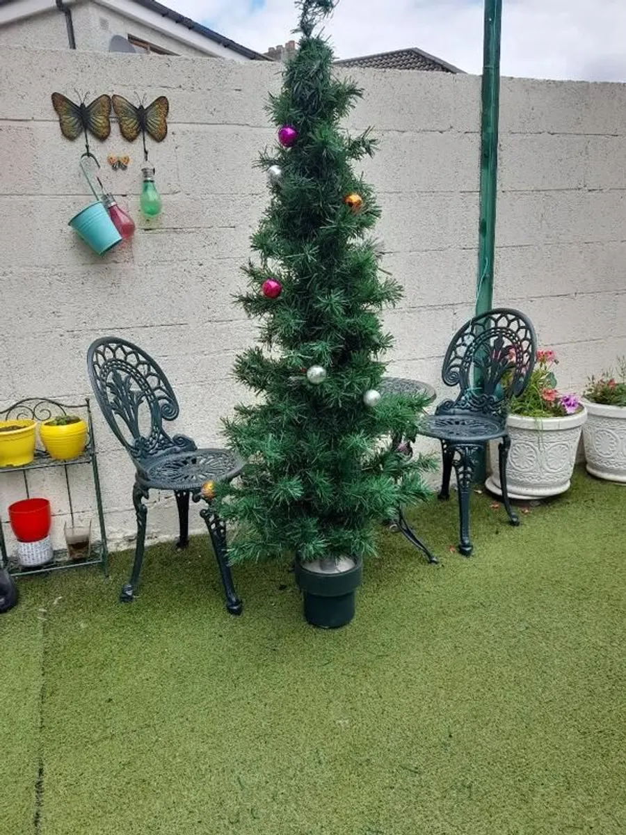 Free to Take Away...Artificial Christmas Tree - Image 4