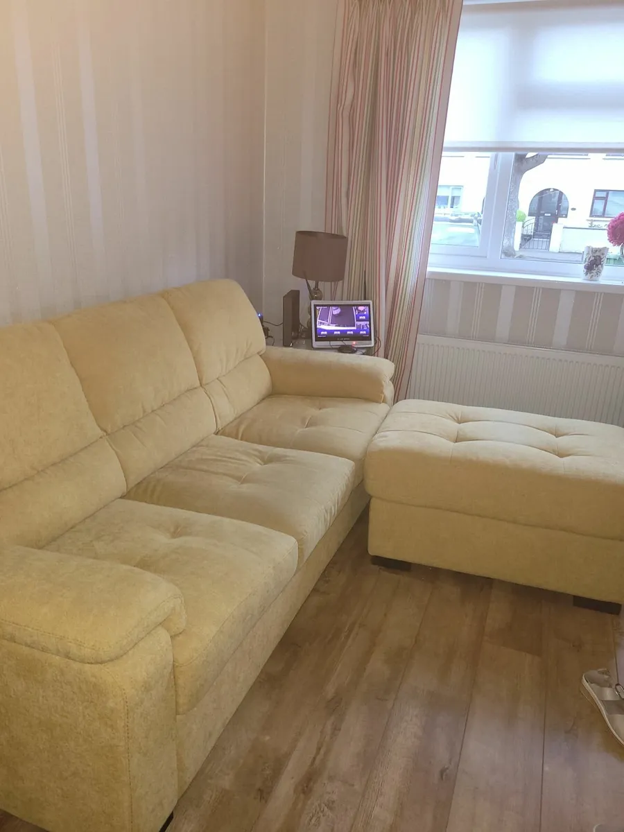 3 seater Sofa and matching footrest - Image 1