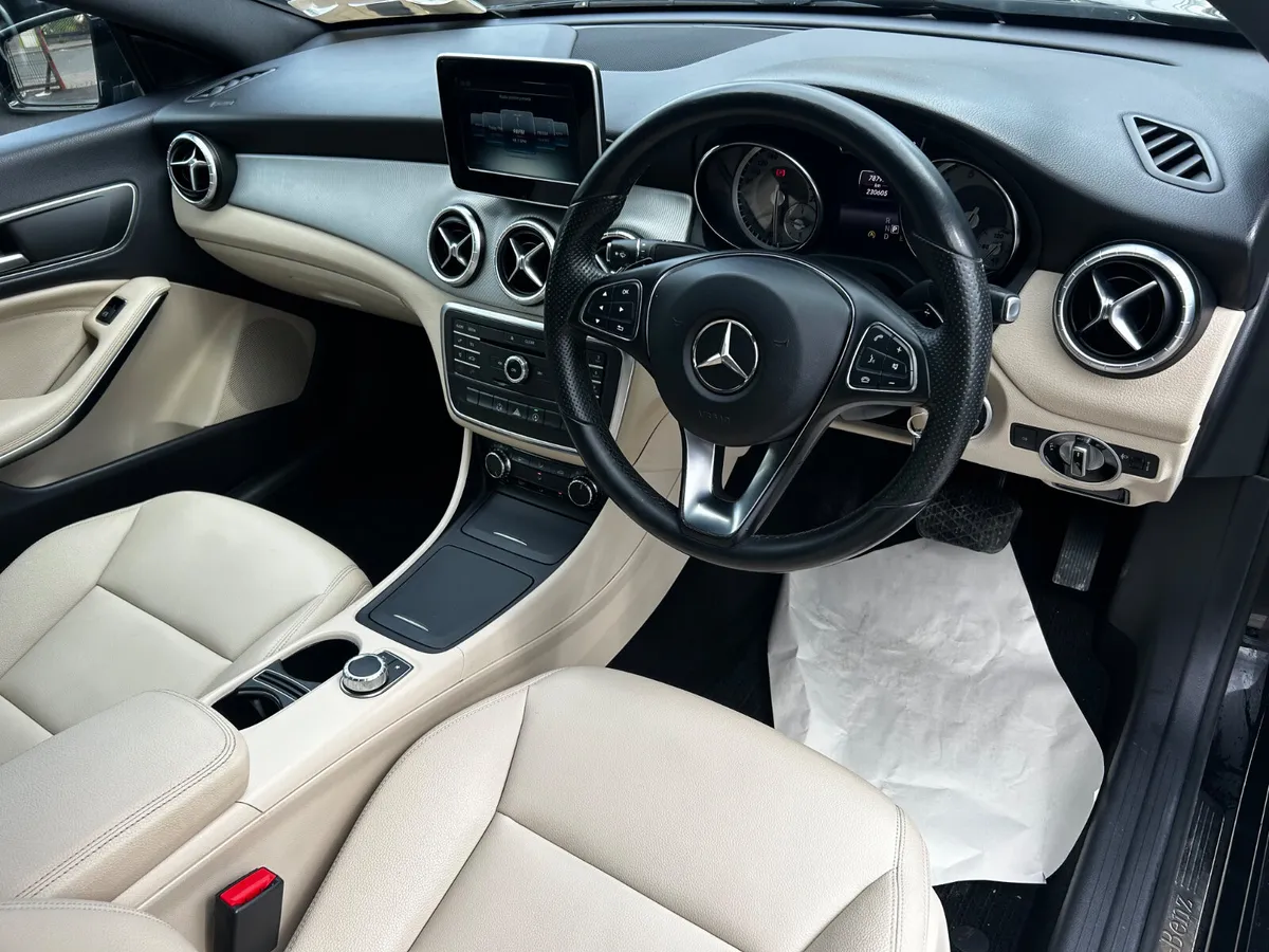 2015 MERCEDES-BENZ CLA 180 URBAN AUTO - Image 4