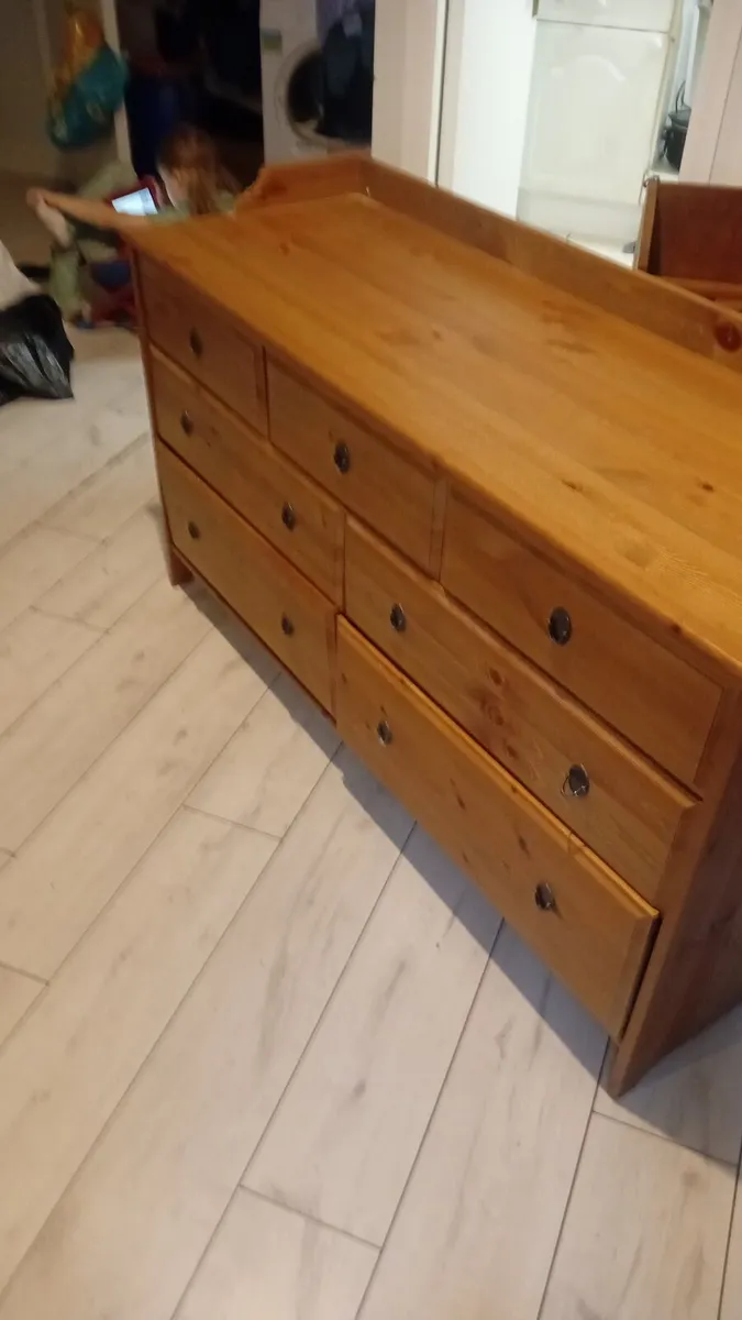 Side board