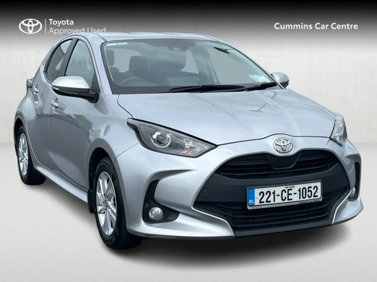 Toyota Yaris 1.0 LUNA 4DR - Image 1