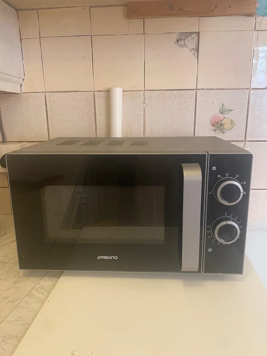 Microwave - Image 1