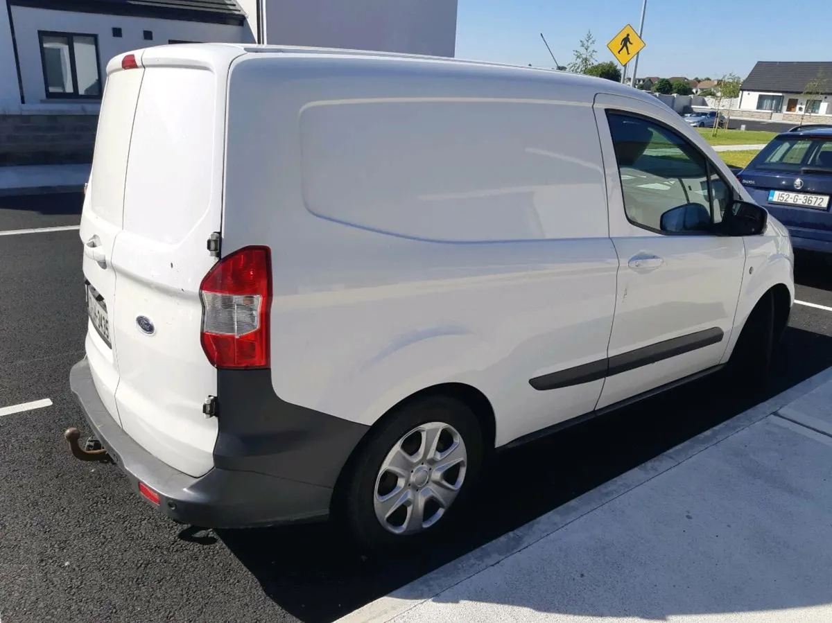 Ford Courier - Image 2