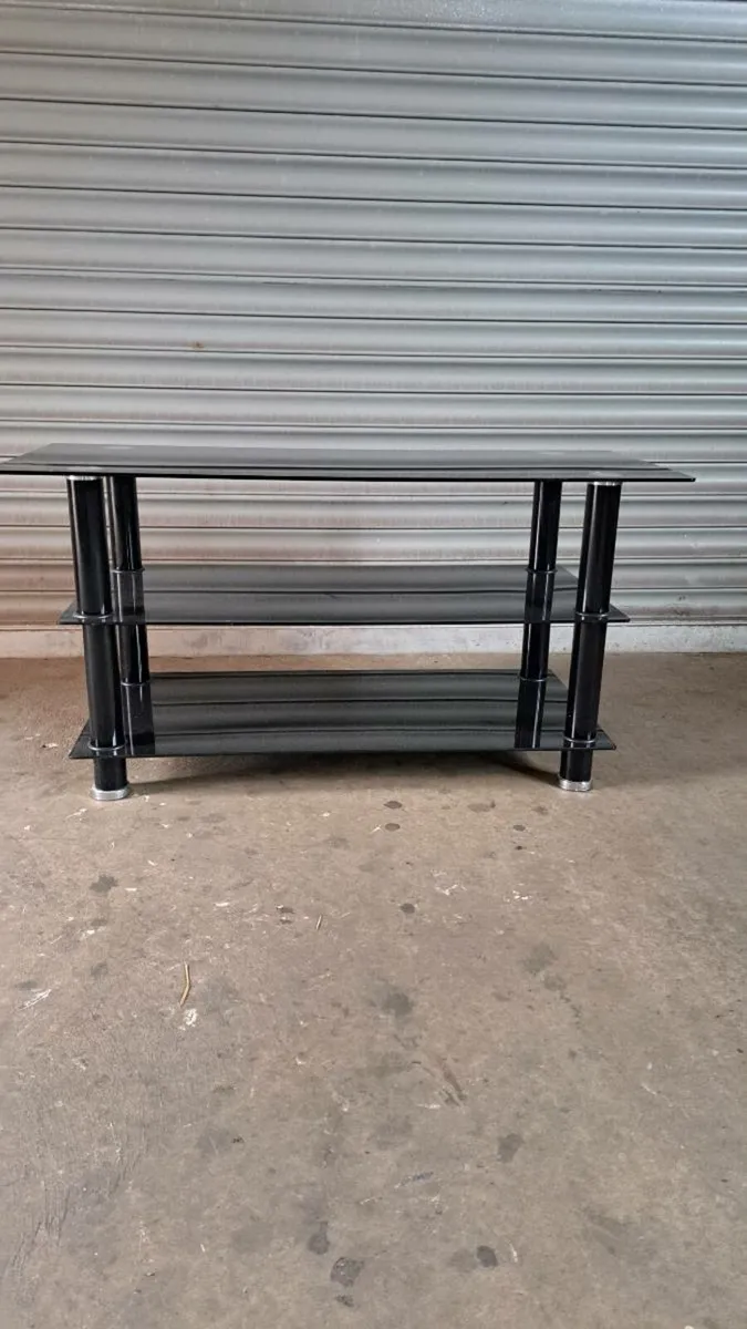 3+2 seater sofa + coffee table/tv stand - Image 1