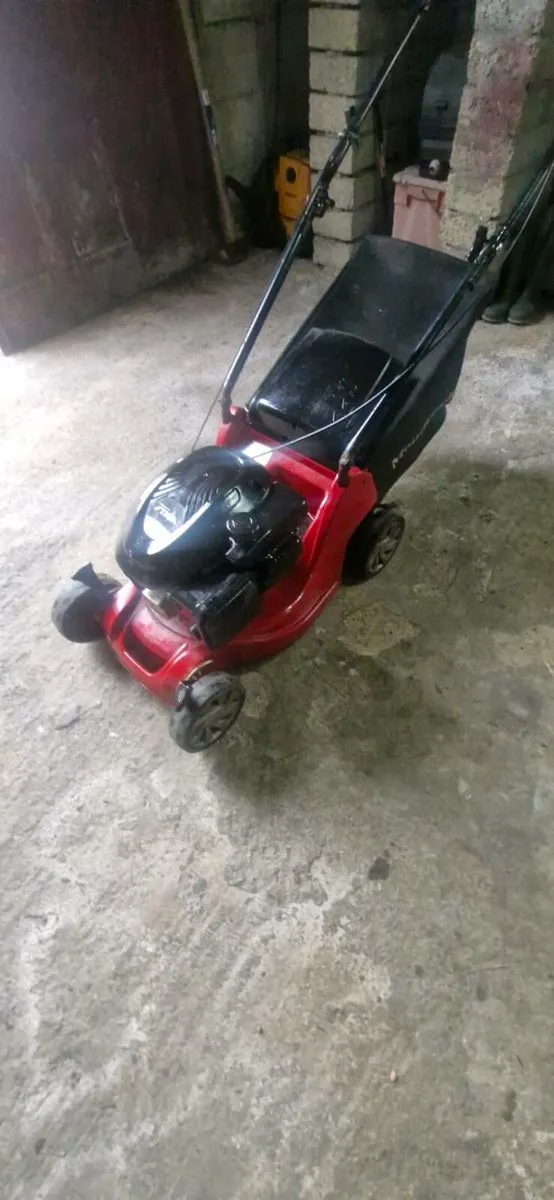 Mountfield lawnmower as new (bargain) - Image 3