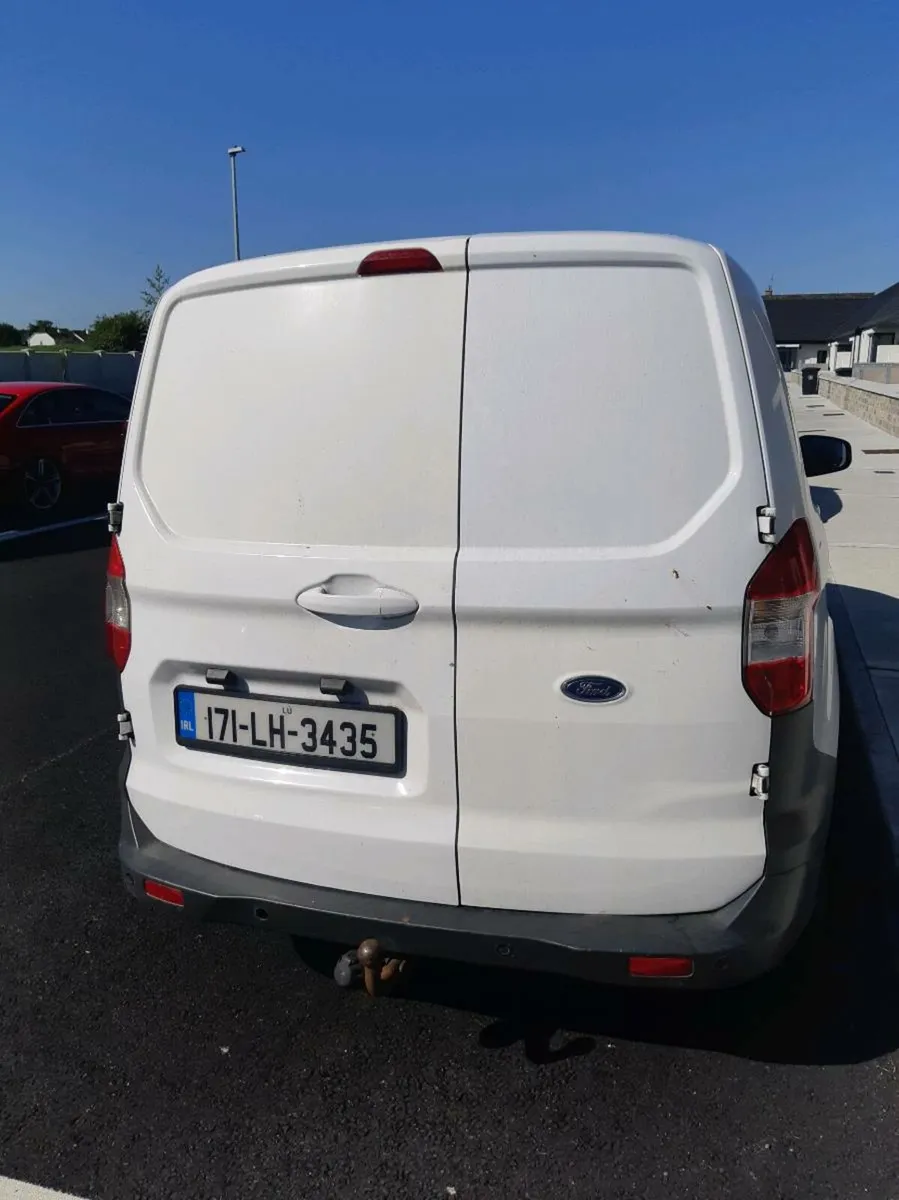 Ford Courier - Image 4