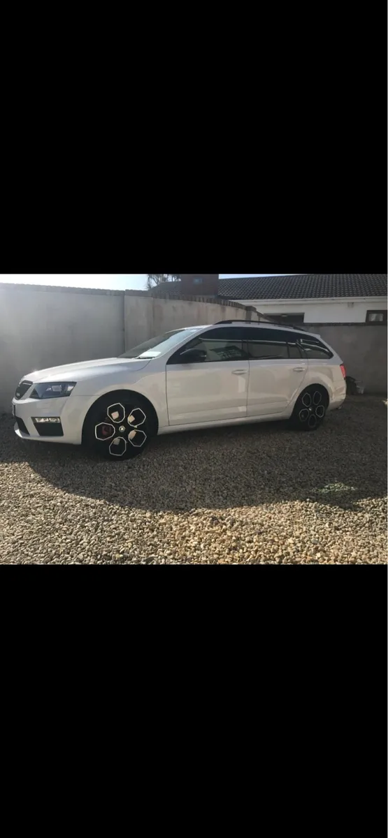 Skoda Octavia VRS 230 TSI Combi - Image 3