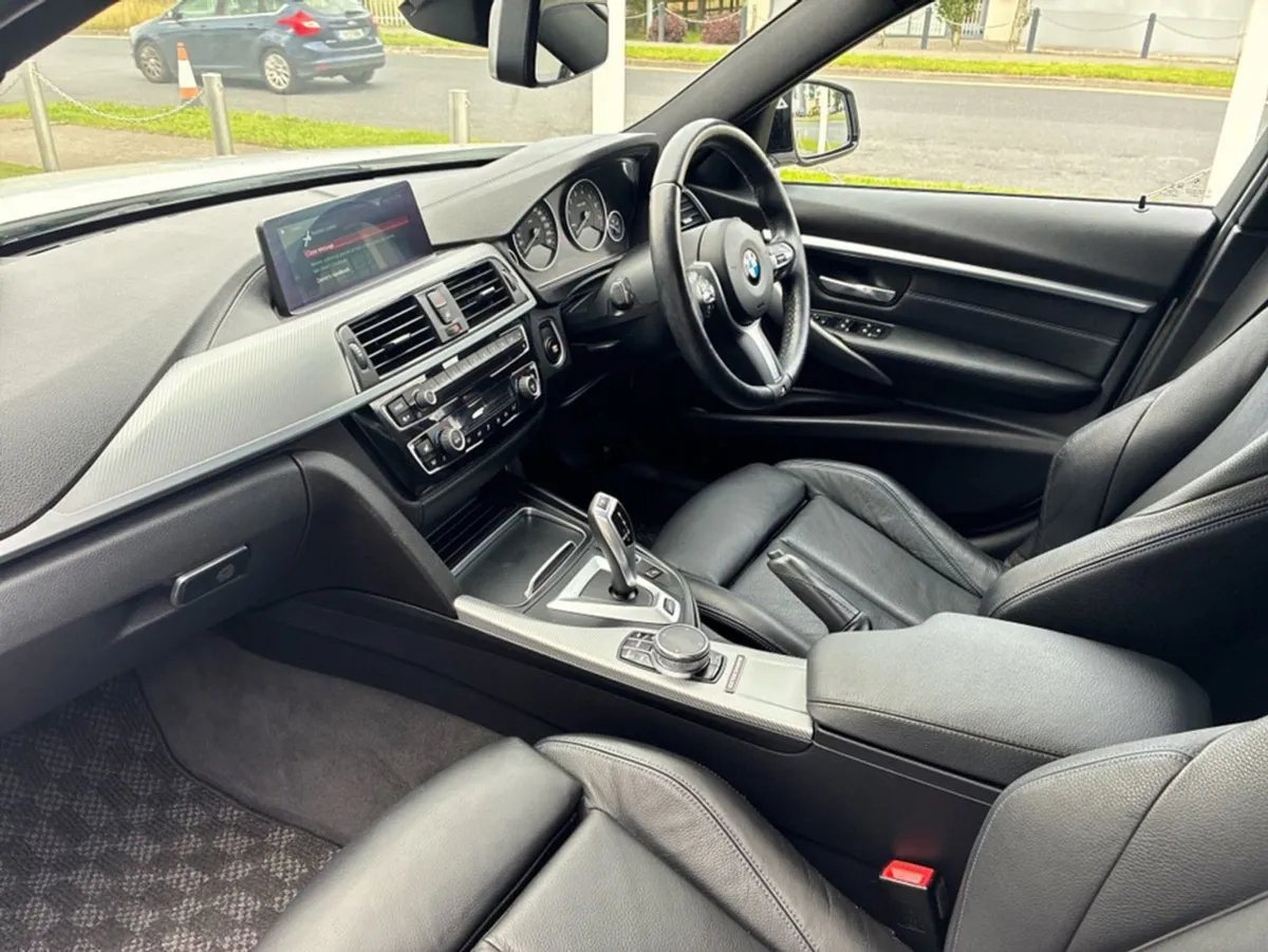 BMW 3 Series 2.0l Petrol Plug-in Hybrid Automatic - Image 3