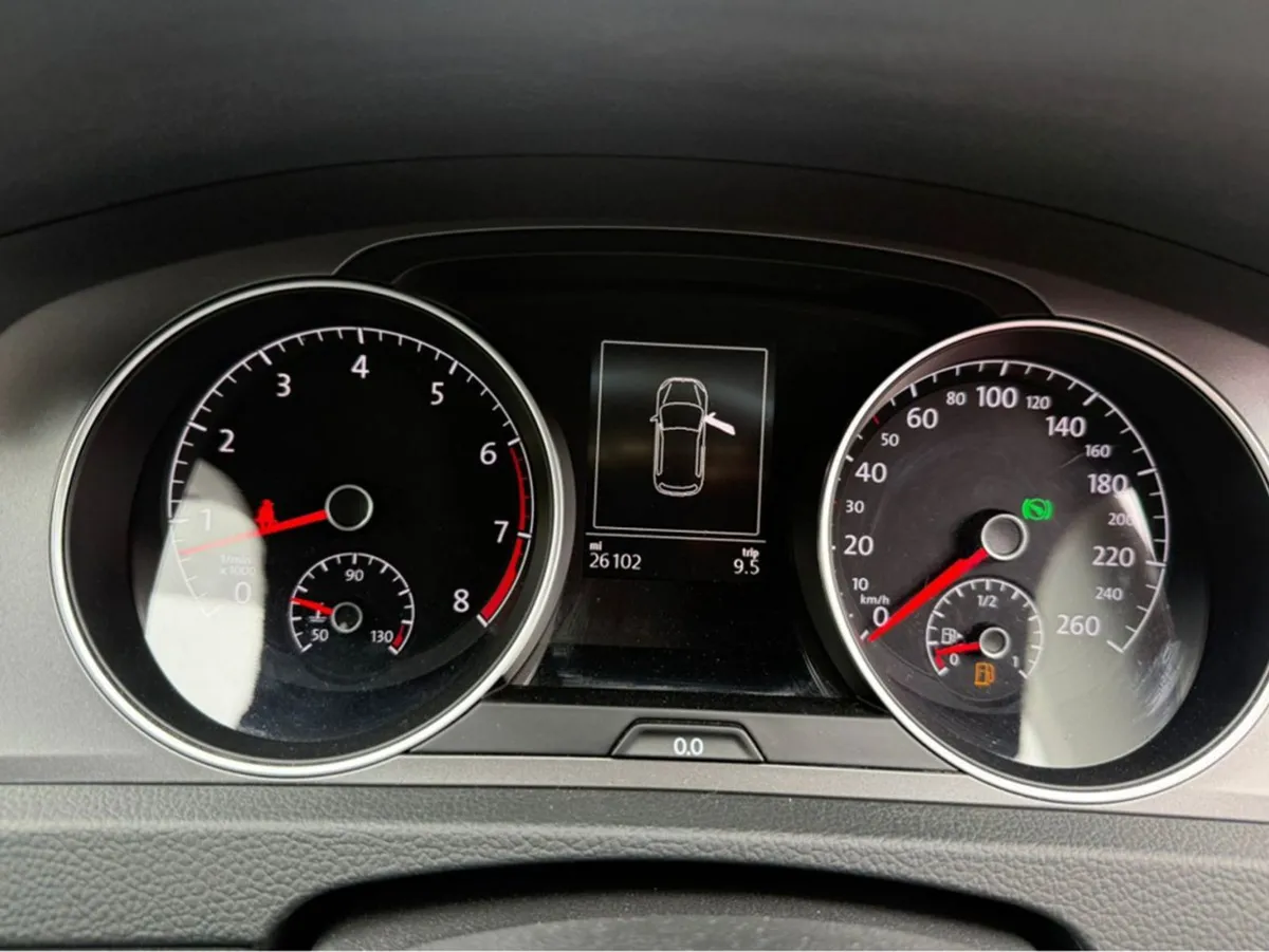 Volkswagen Golf 1.2 TSI Auto - Image 2