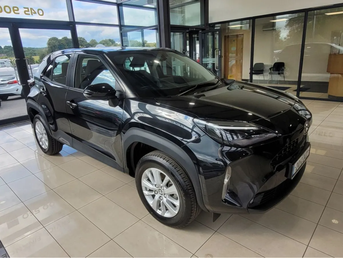 Toyota Yaris Luna 4DR Auto - Image 2