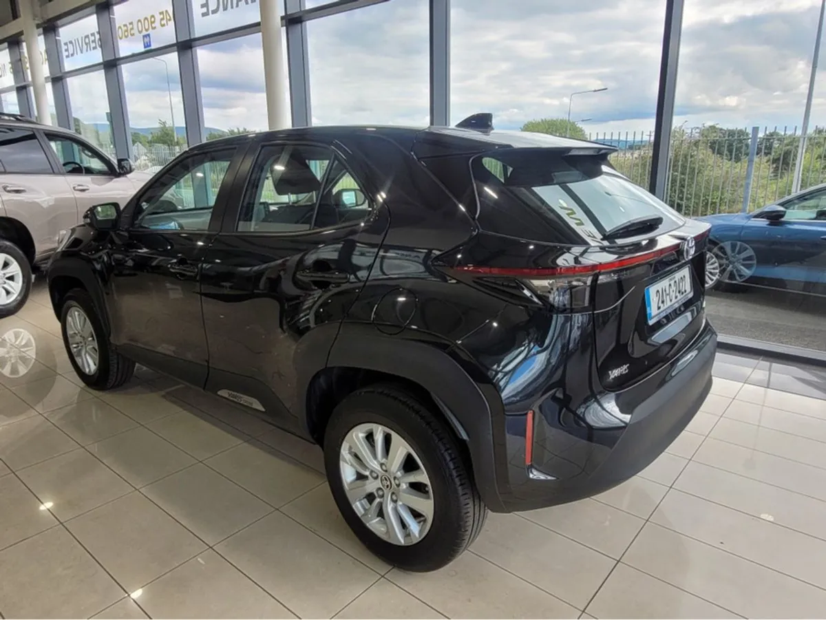 Toyota Yaris Luna 4DR Auto - Image 3
