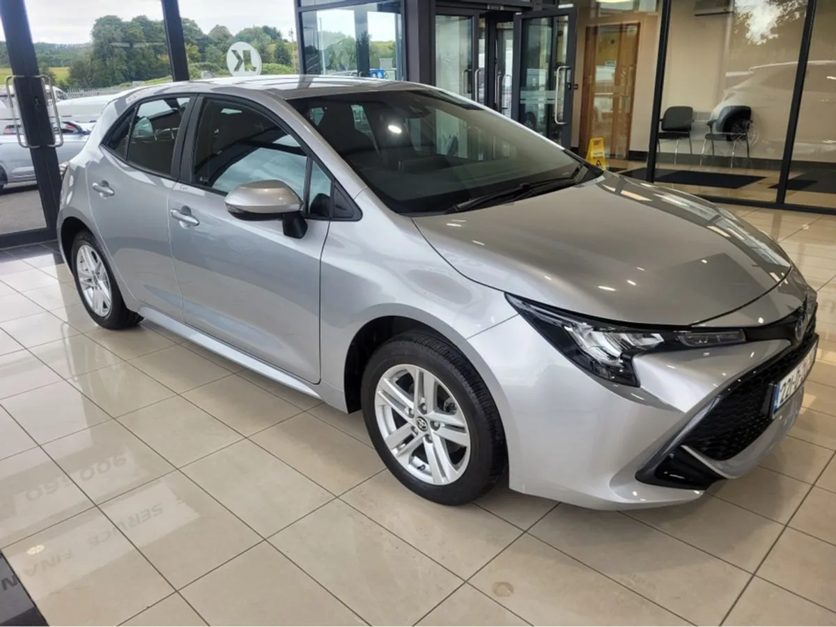Toyota Corolla Luna H/B 4DR Auto Hybrid - Image 3