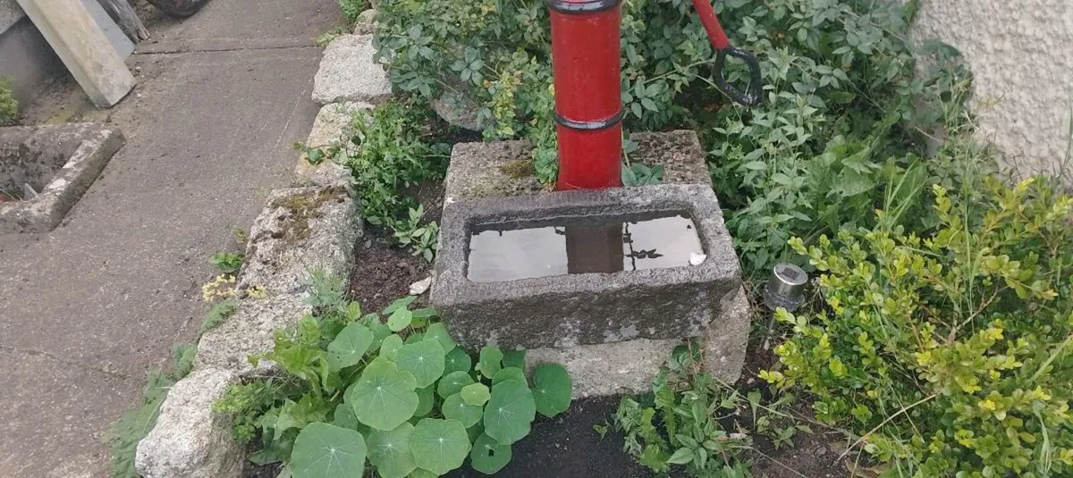 Granite stone Trough - Image 2