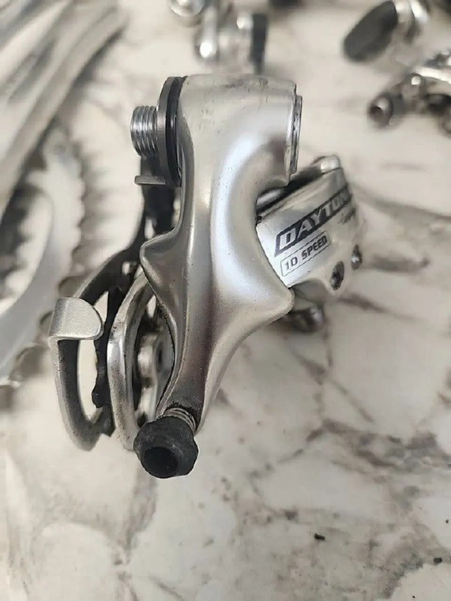 Campagnolo Daytona 10 speed groupset - Image 2