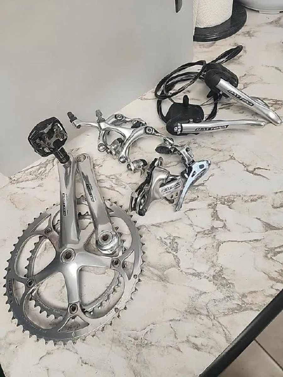 Campagnolo Daytona 10 speed groupset - Image 1