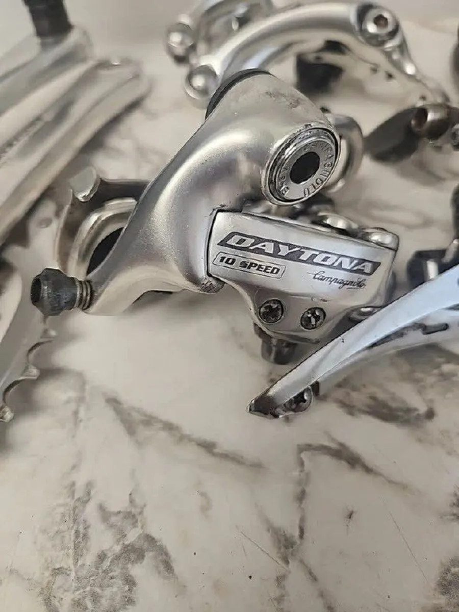 Campagnolo Daytona 10 speed groupset - Image 3