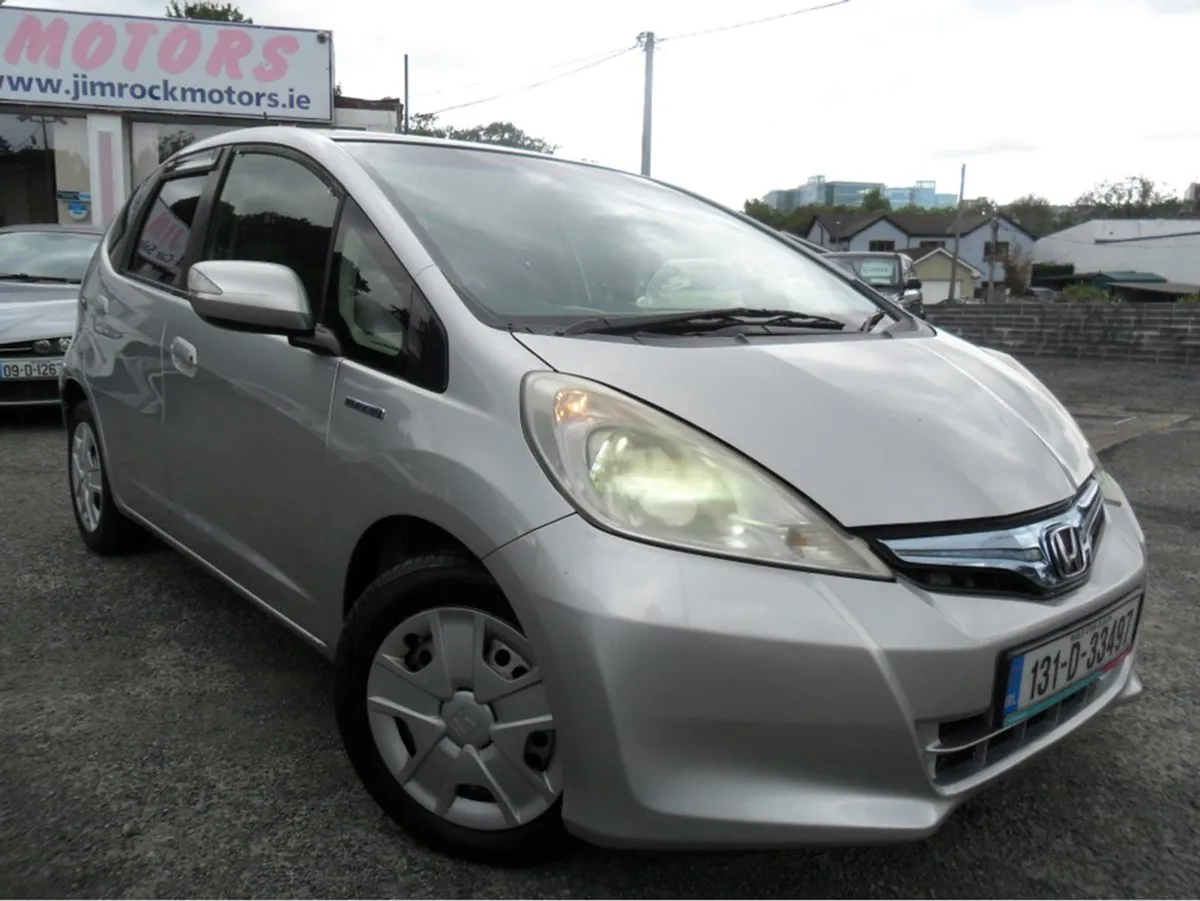 Honda Jazz 1.3 GP1 CVT Hybrid 5DR Auto Daa-gp1 - Image 1
