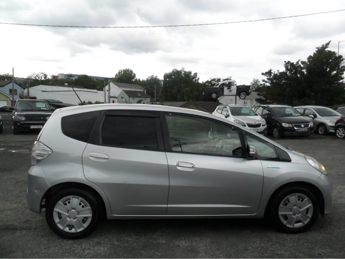 Honda Jazz 1.3 GP1 CVT Hybrid 5DR Auto Daa-gp1 - Image 2