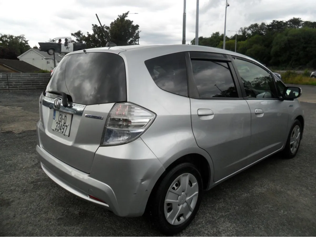 Honda Jazz 1.3 GP1 CVT Hybrid 5DR Auto Daa-gp1 - Image 3