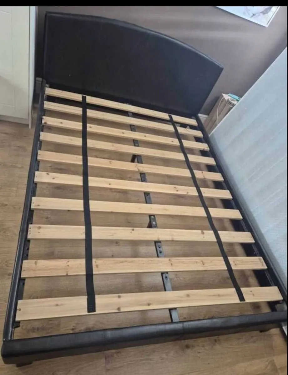 King size bed leather - Image 2