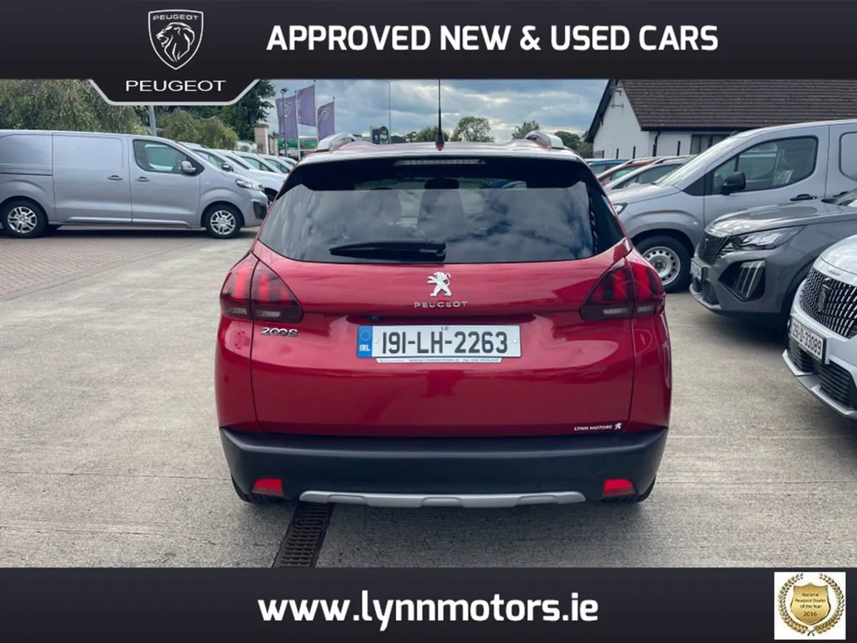 Peugeot 2008 Allure 1.2 Puretech 82 6. 6.2 4DR - Image 4