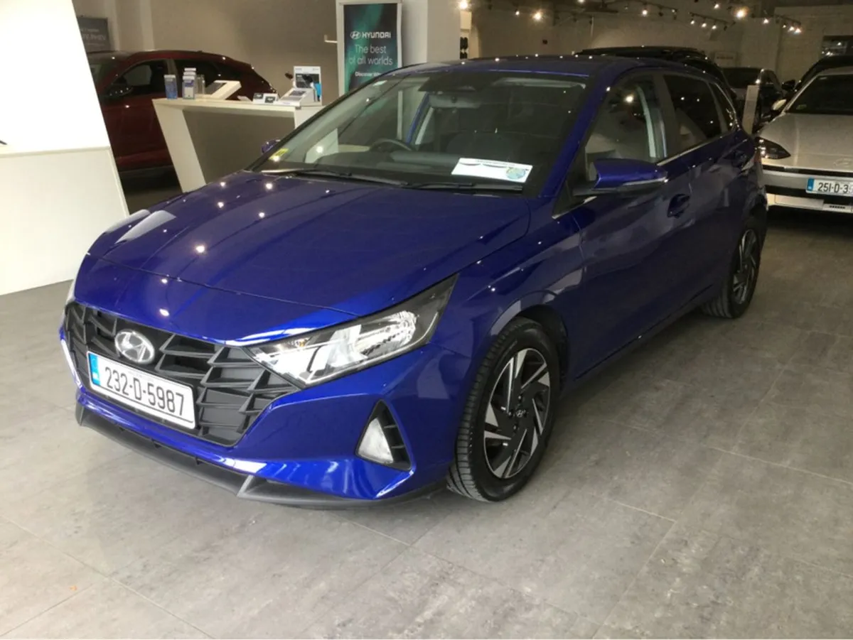 Hyundai i20 Deluxe Plus - Image 3