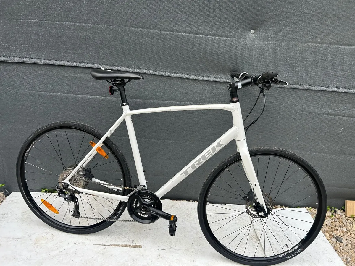 Trek FX3 - Image 1