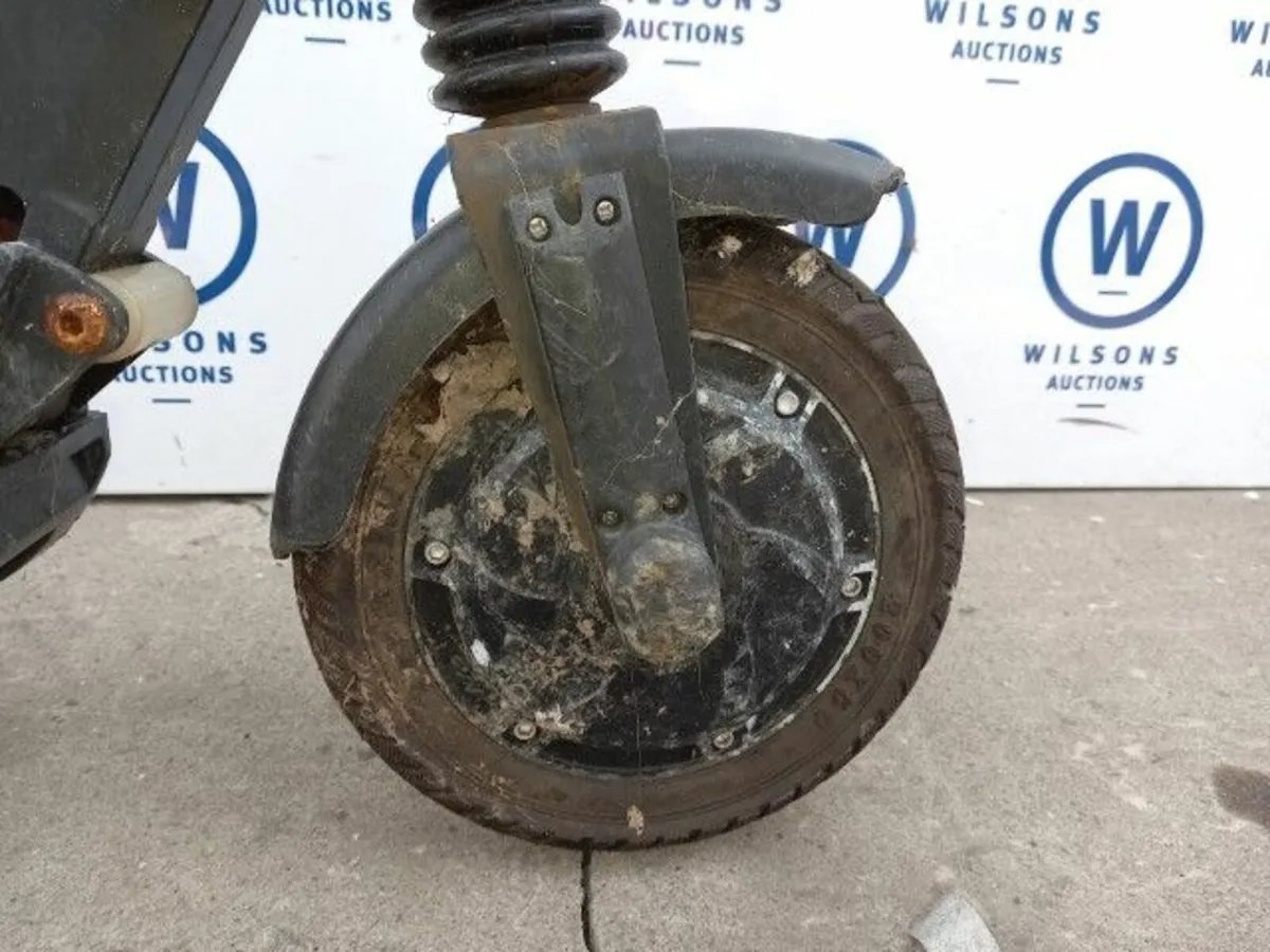 Online Auction Of A Kugoo Kirin Scooter & More! - Image 4