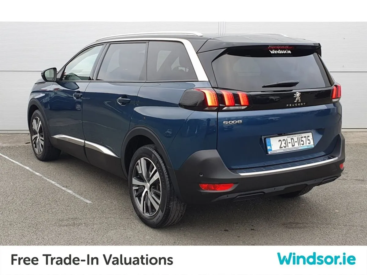 Peugeot 5008 1.5 Bluehdi 130bhp Allure Auto - Image 3