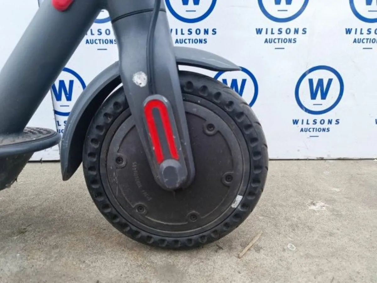 Online Auction Of A Maxi Scooter & More! - Image 2
