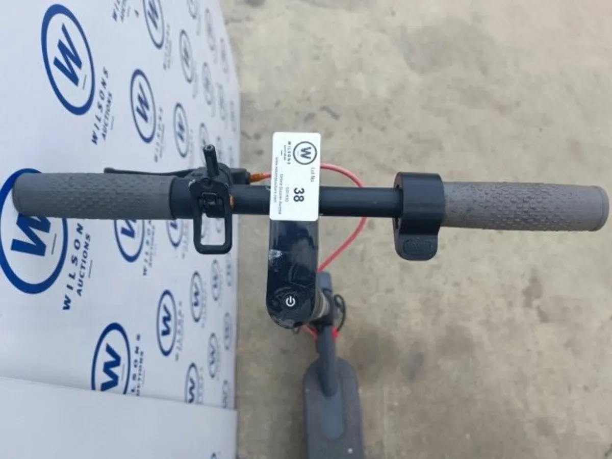 Online Auction Of A Maxi Scooter & More! - Image 3