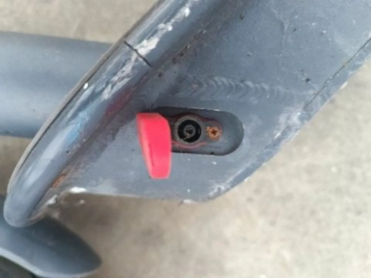 Online Auction Of A Maxi Scooter & More! - Image 4
