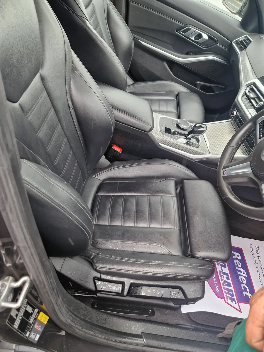 BMW 3-Series 2019 - Image 3