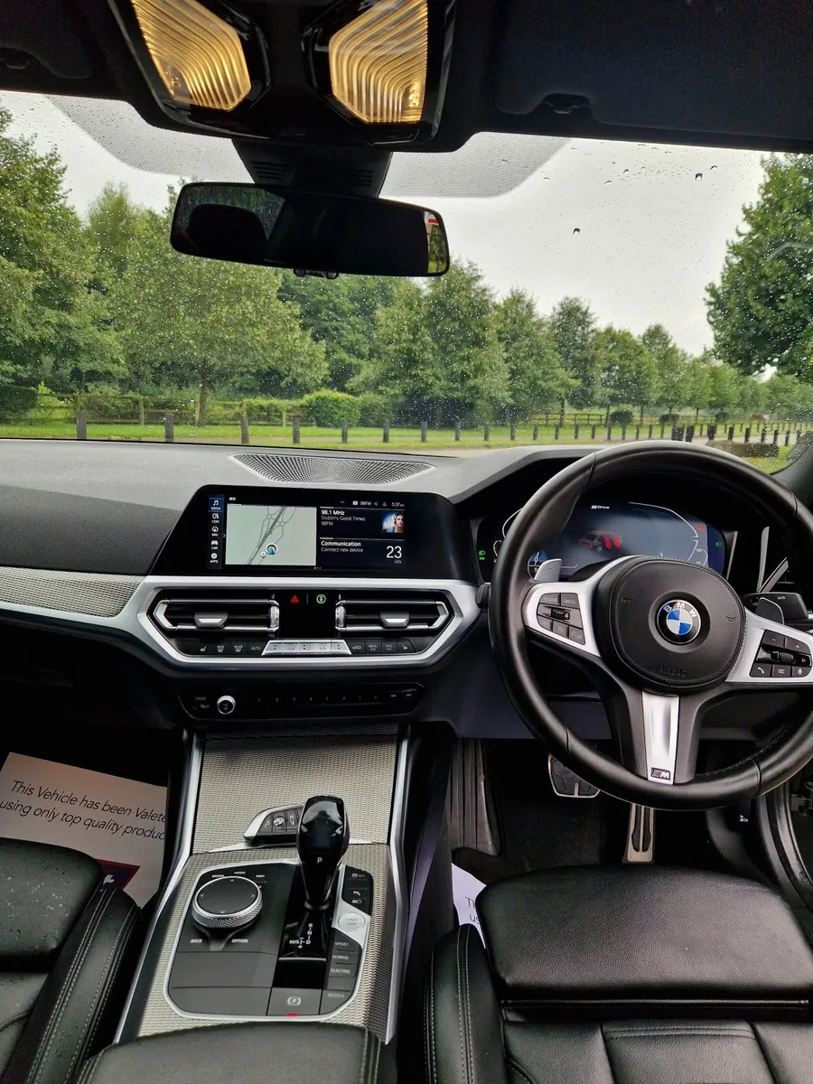 BMW 3-Series 2019 - Image 1