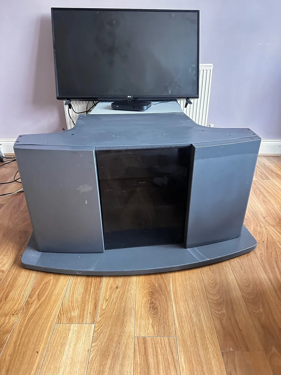 Furniture - Image 3