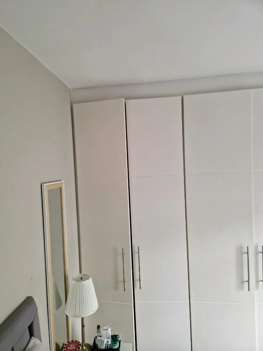 Fitted wardrobes - Image 3