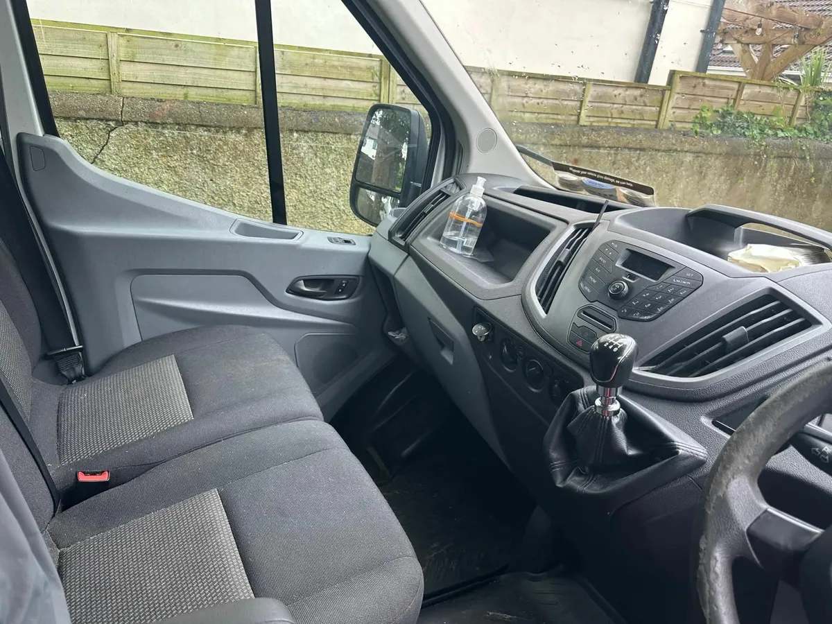 2015 Ford Transit 2.2L Diesel Van - Image 4