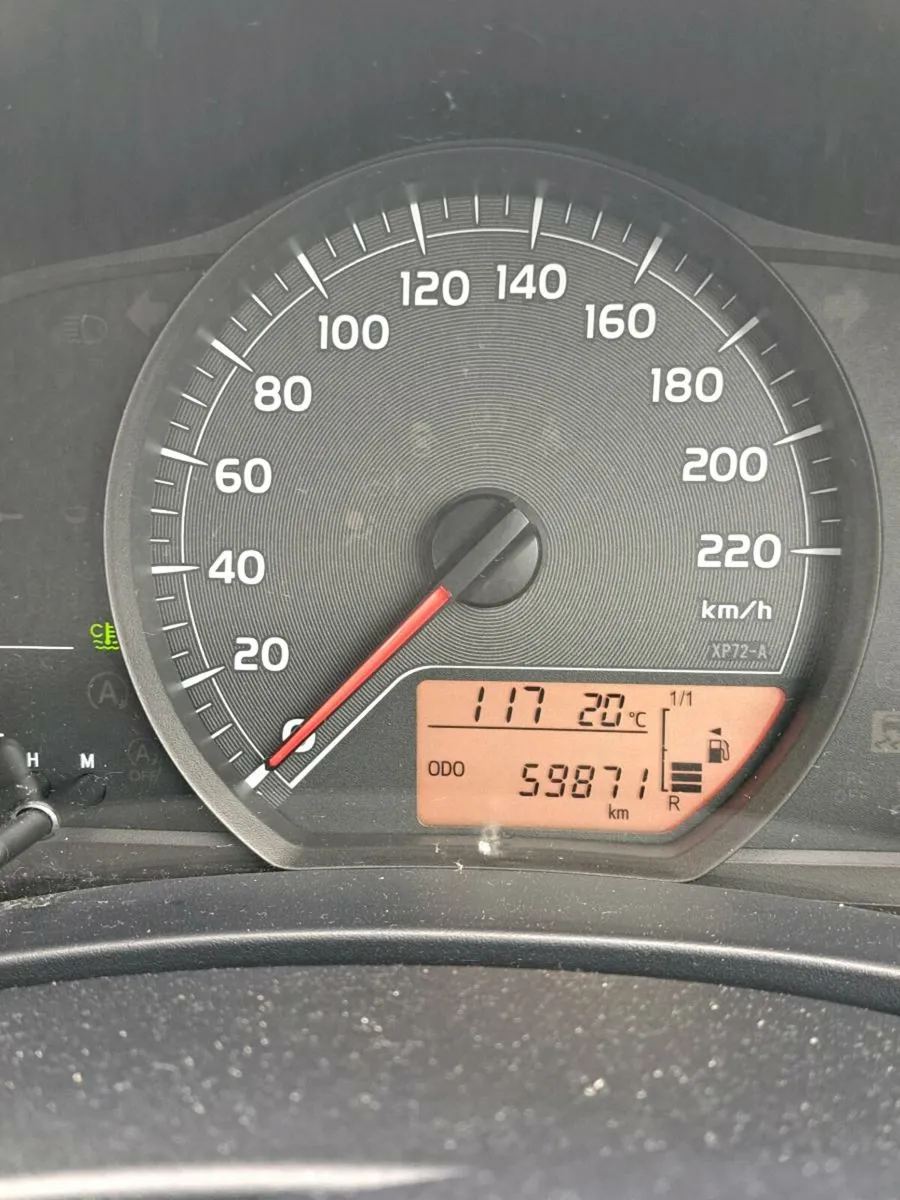 Toyota Yaris - Image 3