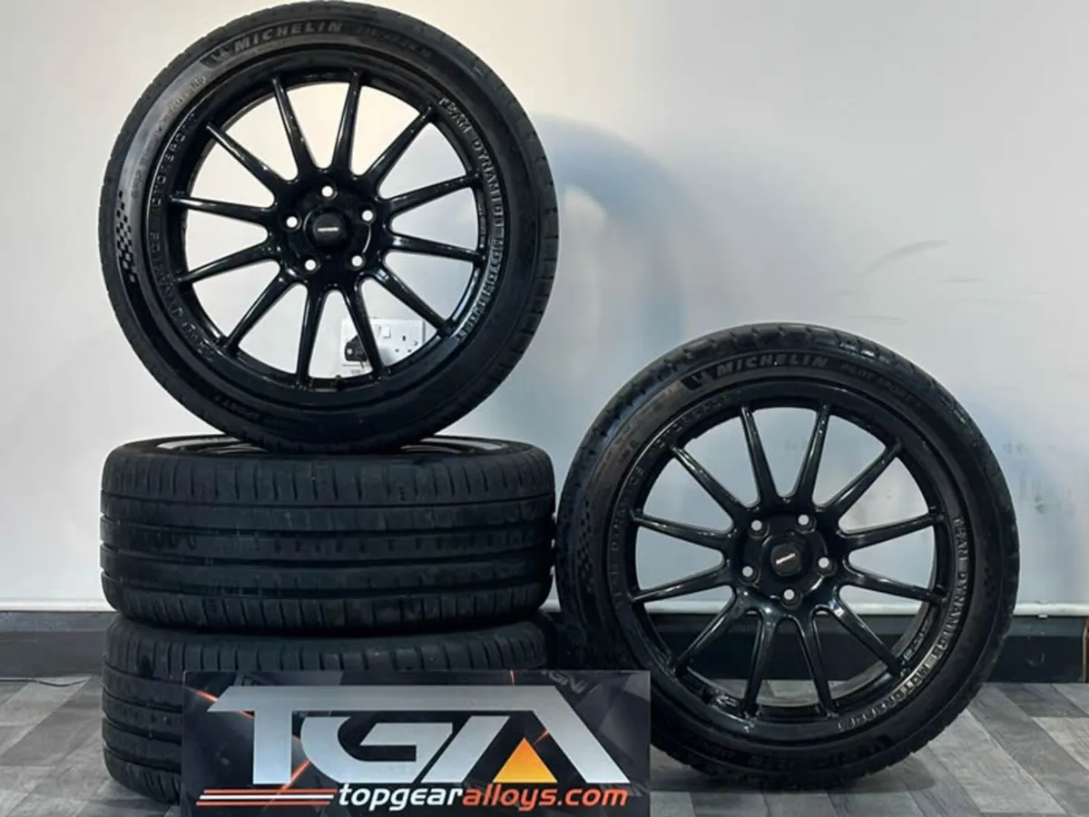 18" DYNAMIC MOTORSPORT WHEELS & MICHELIN TYRES OFF - Image 1