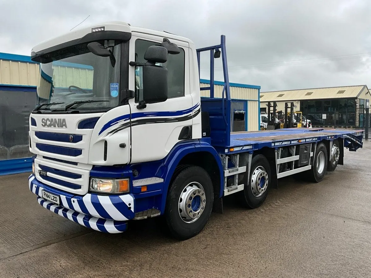 SCANIA P370 8x4 32 TON CHEESEWEDGE PLANT LORRY - Image 4