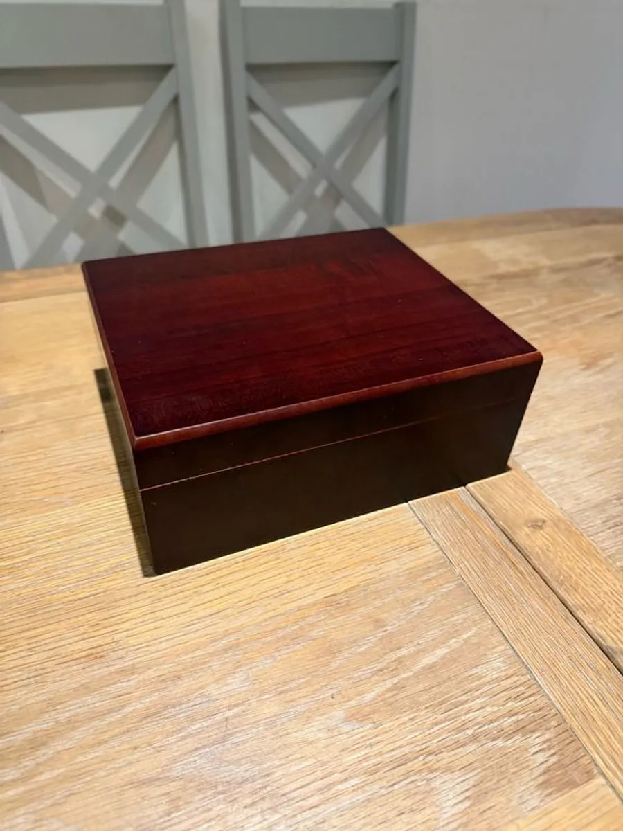 Angelo Cherry Cigar Humidor - Image 1