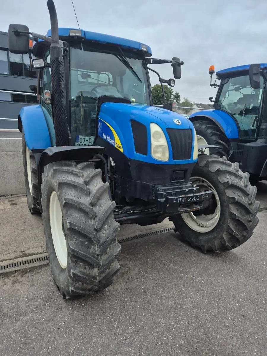 New Holland T6040 - Image 2