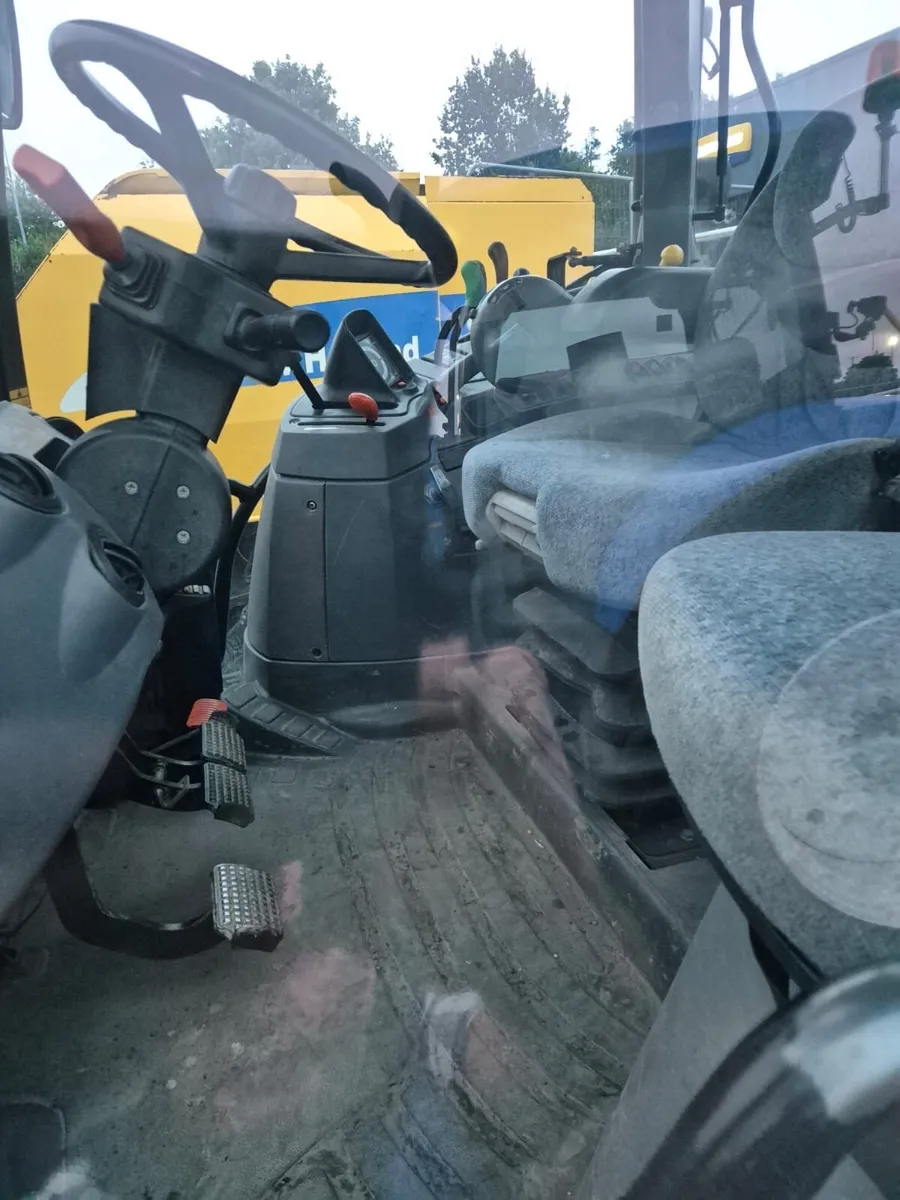 New Holland T6040 - Image 4