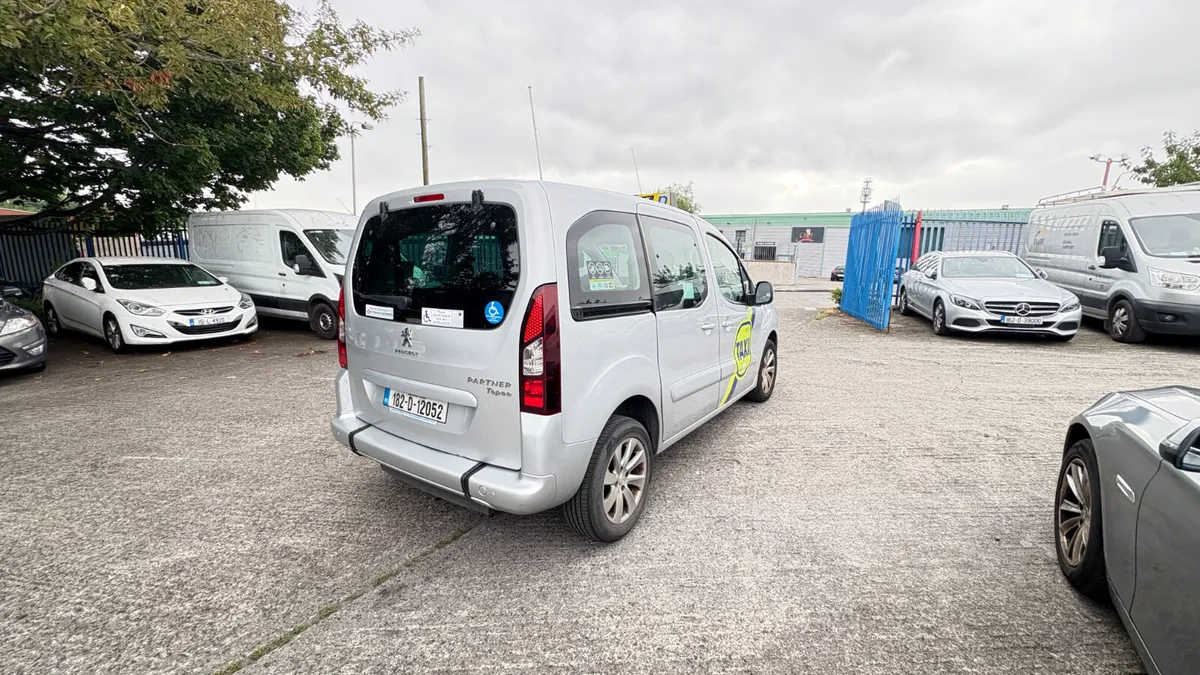 Peugeot Partner  2018 Wheelchair taxi for sale - Image 4