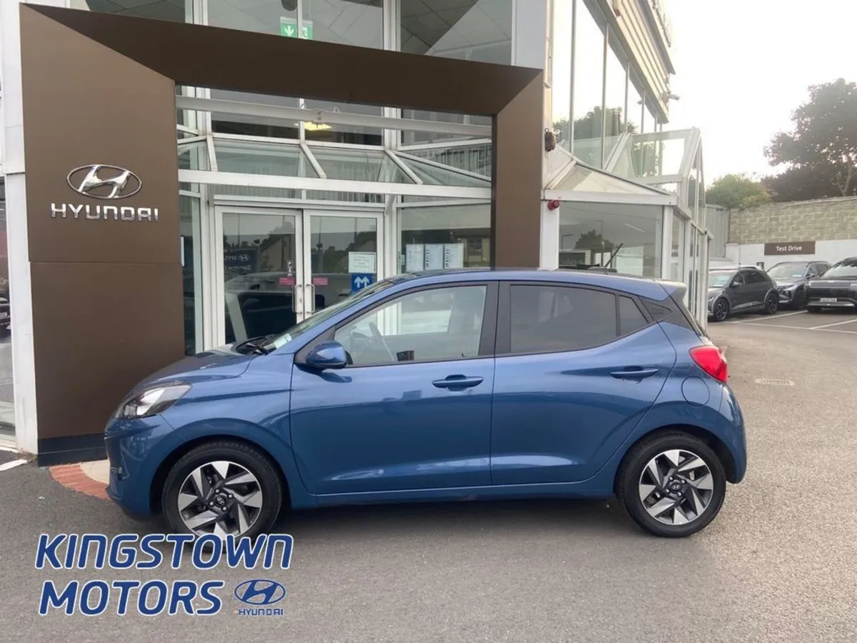 Hyundai i10 Deluxe Plus - Image 3