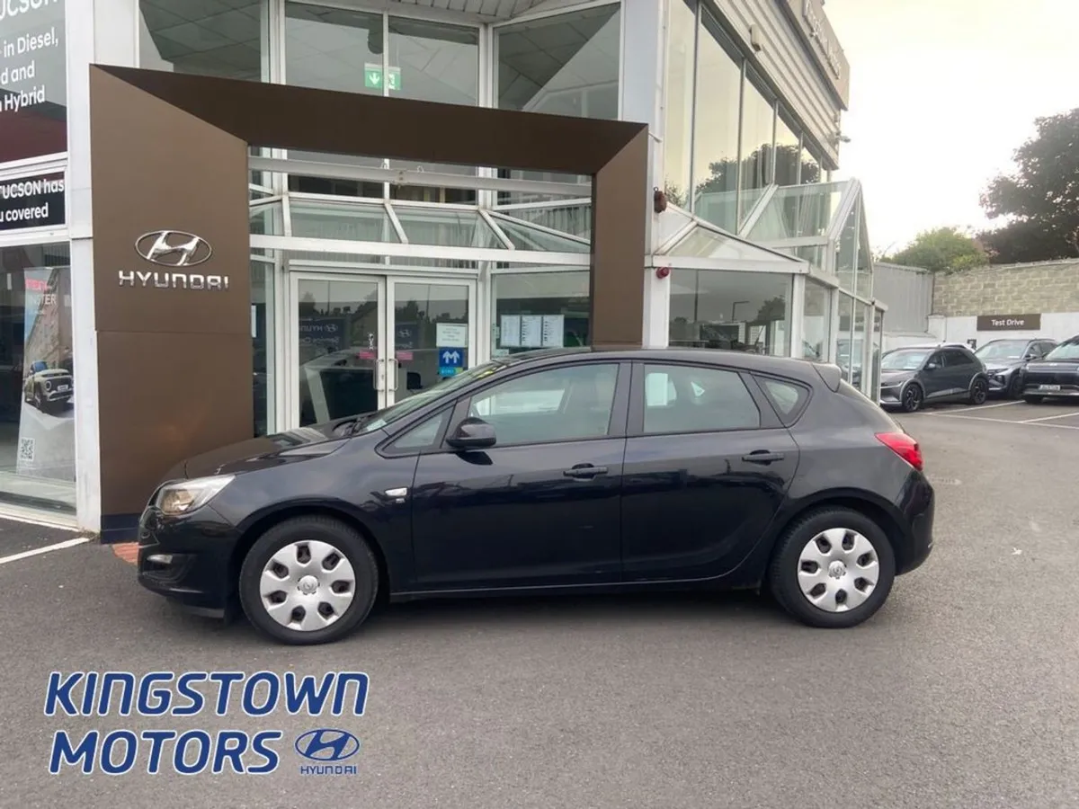 Opel Astra S 1.4i 100PS 5DR - Image 3