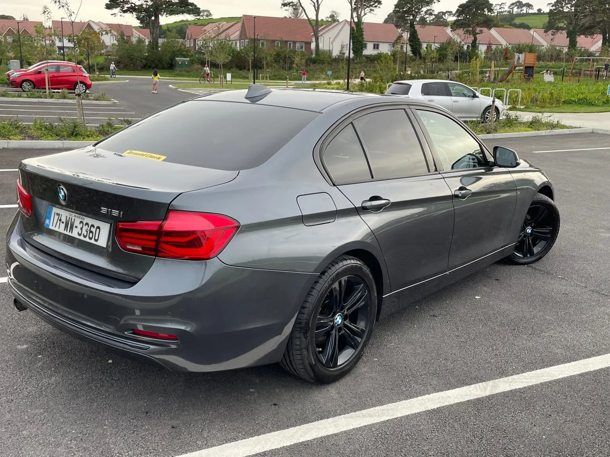 BMW 3-Series 2017 - Image 4