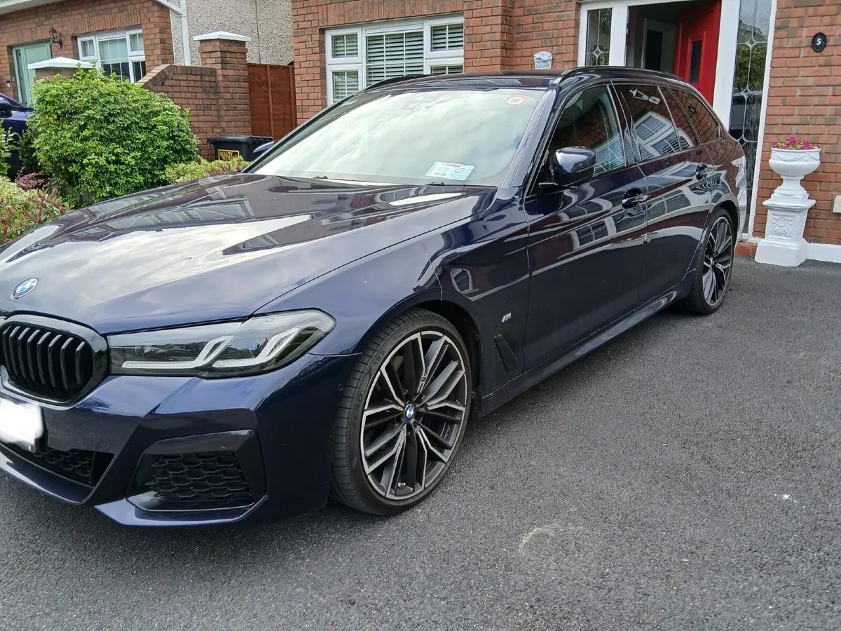 BMW 5-Series 2024 - Image 1
