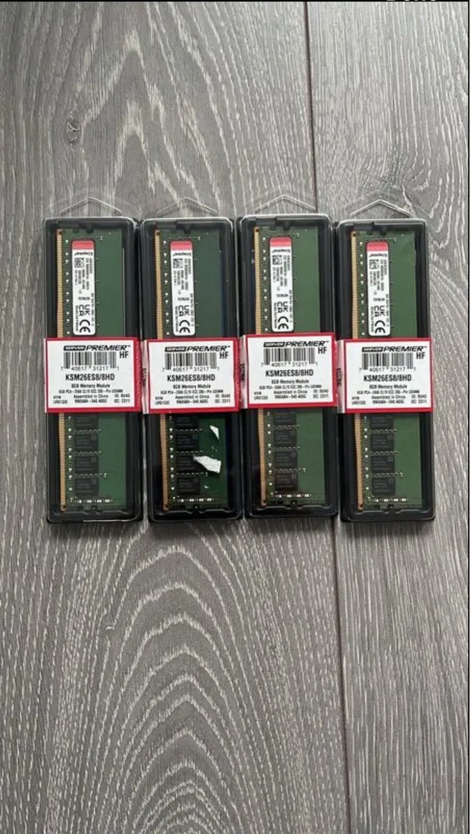 NEW Lot of 4 for servers KSM26ES8/8HD